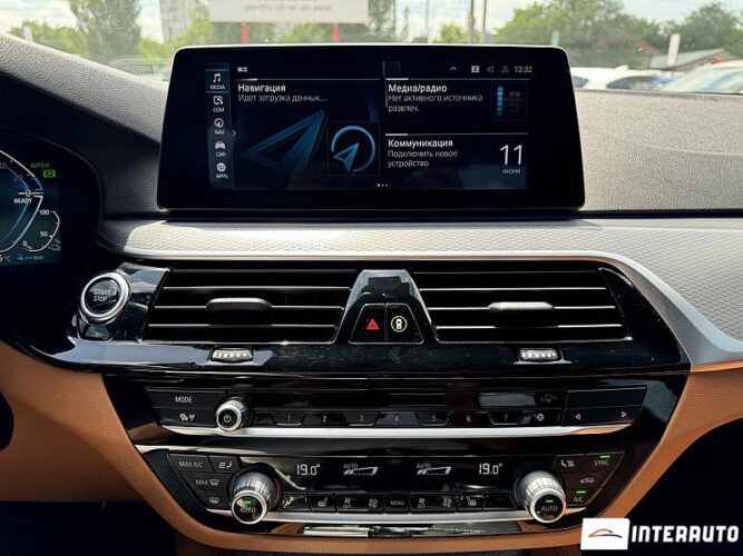 BMW 530e 46 interauto-car