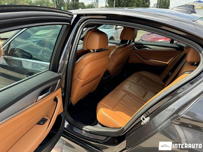 BMW 530e 53 interauto-car