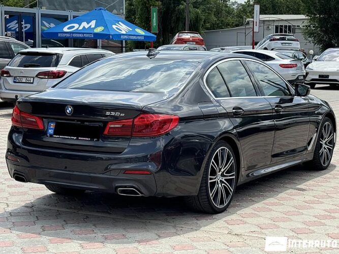 BMW 530e 36 interauto-car