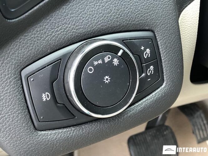 Ford C-MAX 47 interauto-car