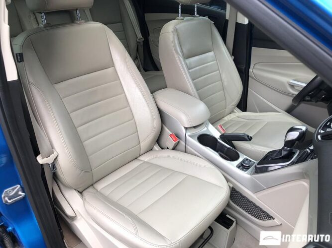 Ford C-MAX 38 interauto-car