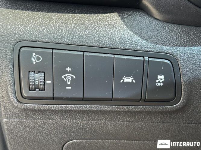 Hyundai Tucson 40 interauto-car