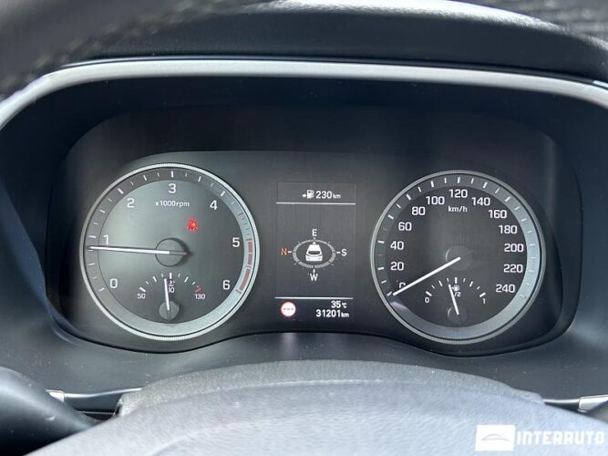 Hyundai Tucson 43 interauto-car