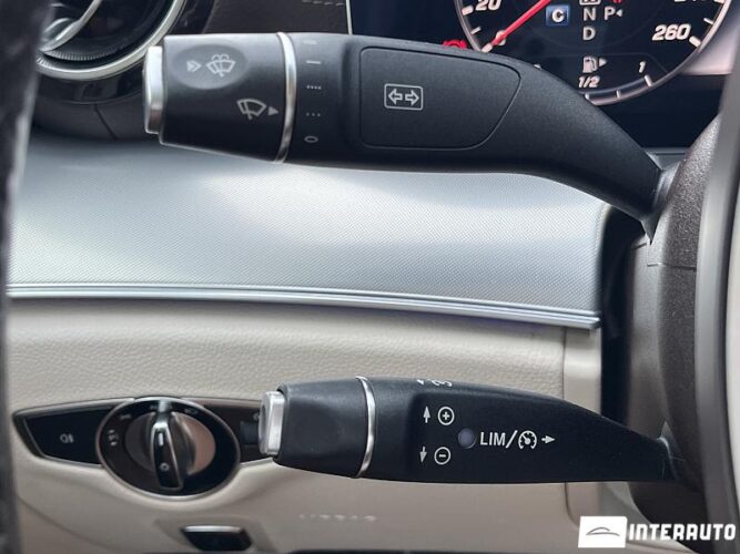 Mercedes E 220 48 interauto-car