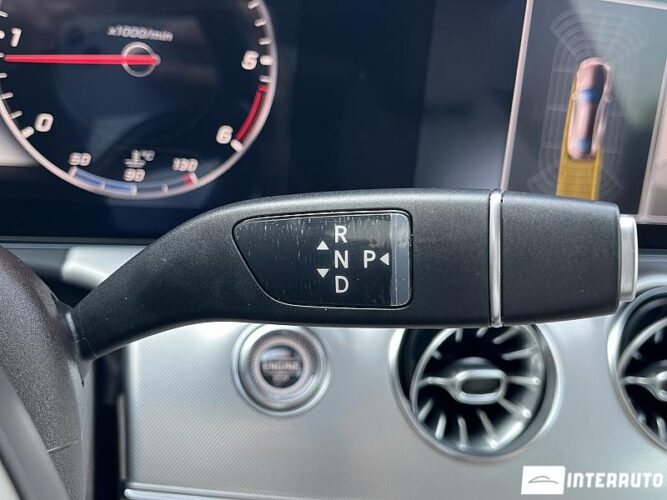 Mercedes E 220 52 interauto-car