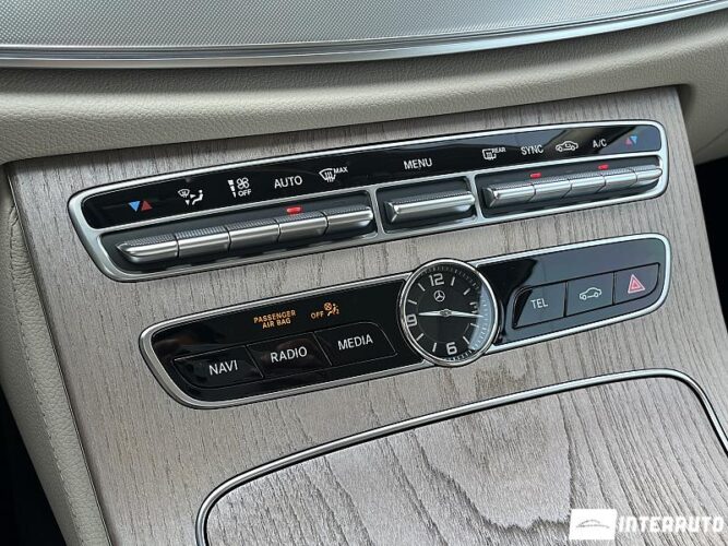 Mercedes E 220 46 interauto-car