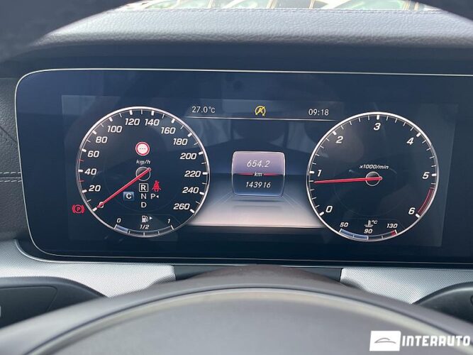 Mercedes E 220 44 interauto-car