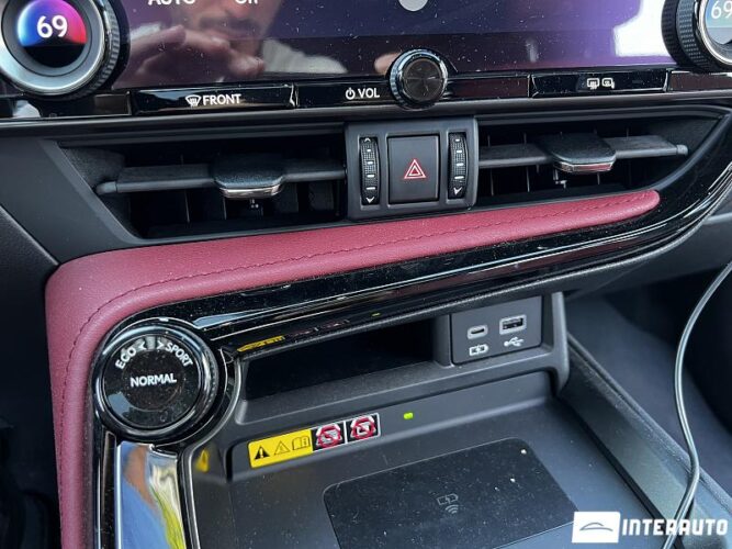 Lexus NX 350H 47 interauto-car