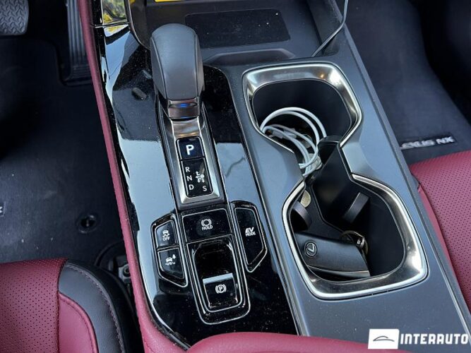 Lexus NX 350H 46 interauto-car