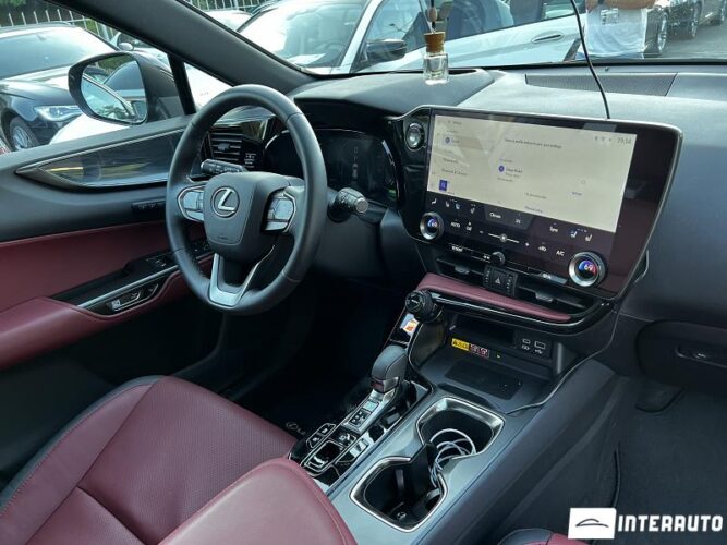 Lexus NX 350H 42 interauto-car