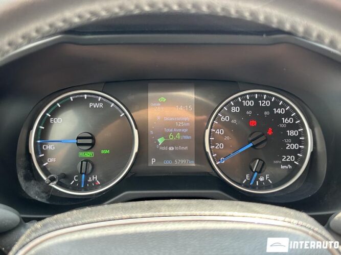 Toyota Rav-4 42 interauto-car