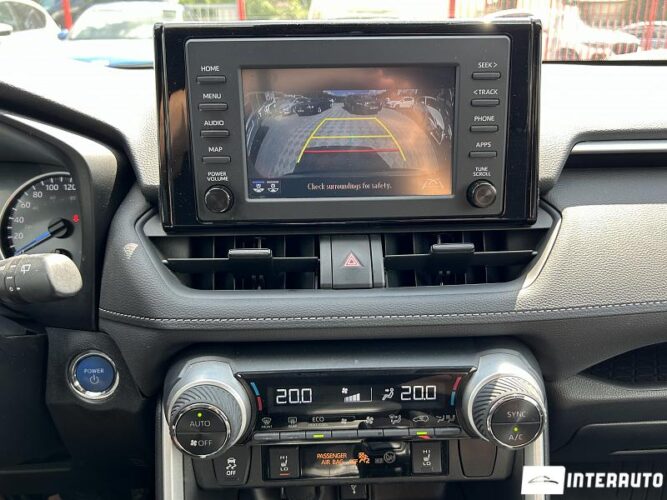 Toyota Rav-4 43 interauto-car