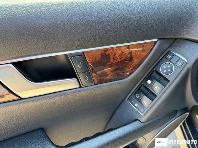 Mercedes C 250 46 interauto-car