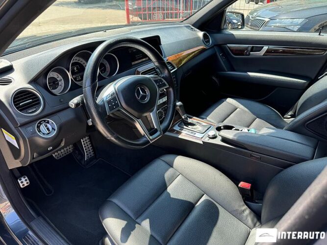 Mercedes C 250 36 interauto-car