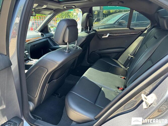 Mercedes C 250 48 interauto-car
