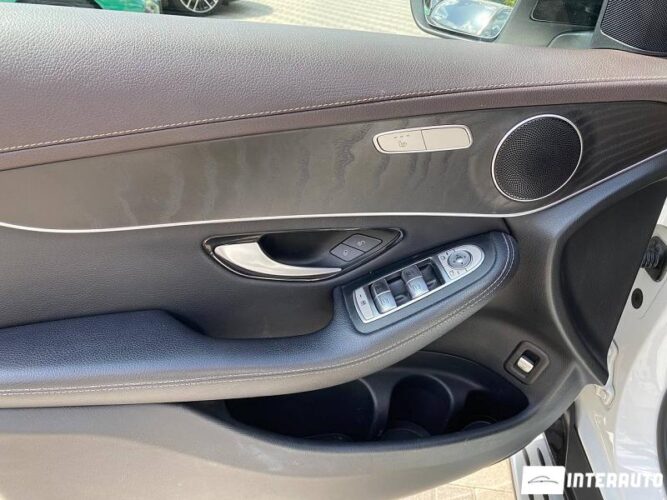 Mercedes GLC 220d 34 interauto-car