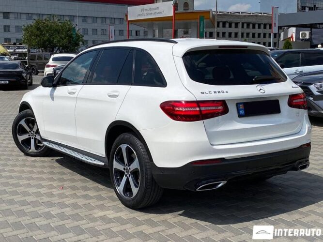Mercedes GLC 220d 33 interauto-car