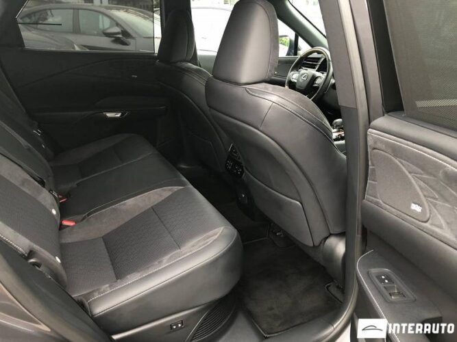 Lexus RX 450h 54 interauto-car