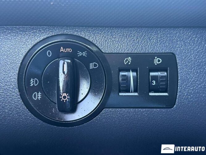 Volkswagen Caddy Maxi 41 interauto-car