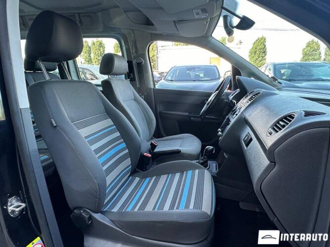 Volkswagen Caddy Maxi 34 interauto-car
