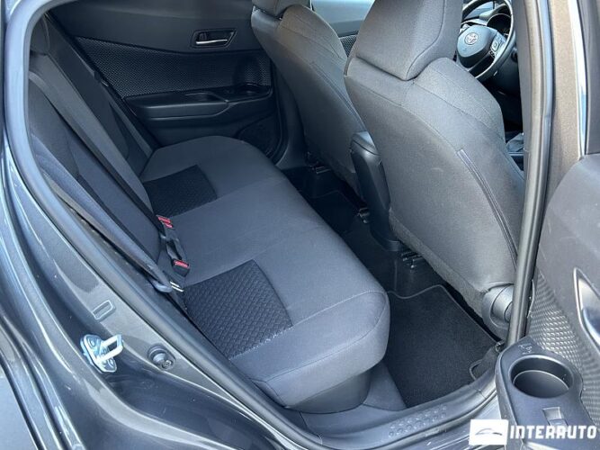 Toyota C-HR 48 interauto-car