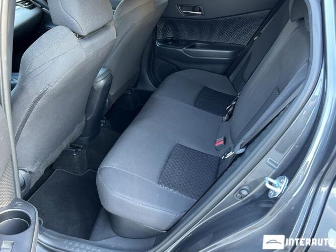 Toyota C-HR 49 interauto-car