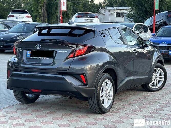 Toyota C-HR 34 interauto-car