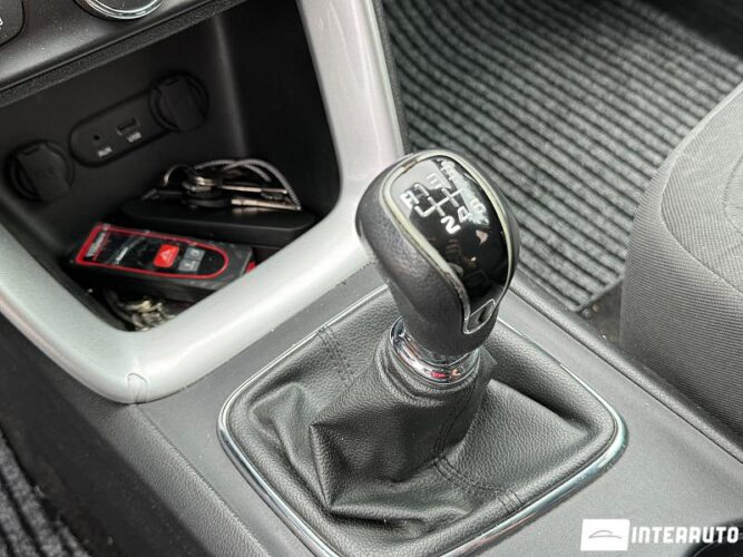 Kia Ceed 39 interauto-car