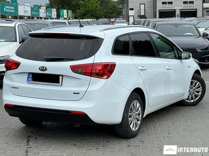 Kia Ceed 31 interauto-car