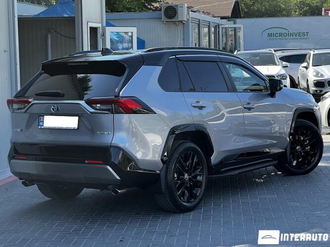 Toyota Rav-4 35 interauto-car