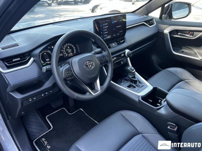 Toyota Rav-4 39 interauto-car