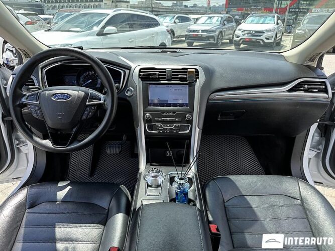 Ford Fusion 39 interauto-car