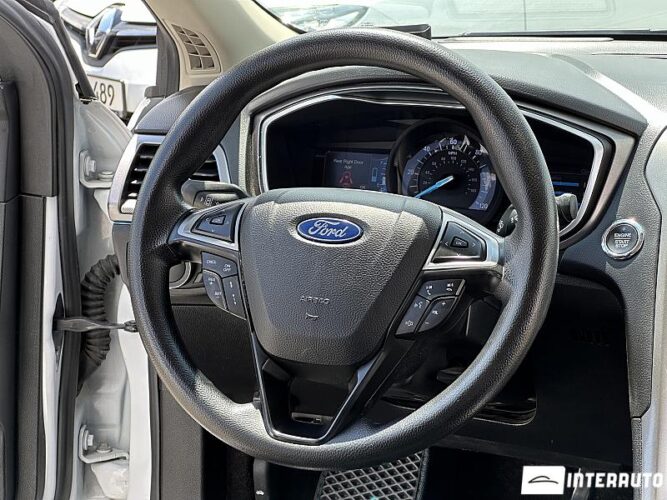 Ford Fusion 40 interauto-car
