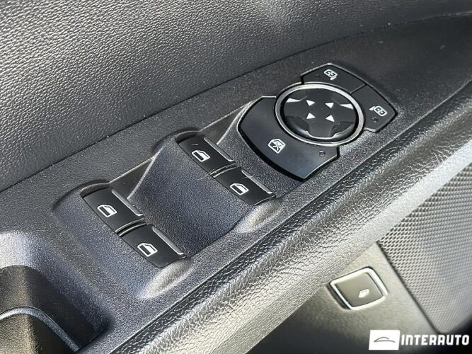 Ford Fusion 45 interauto-car