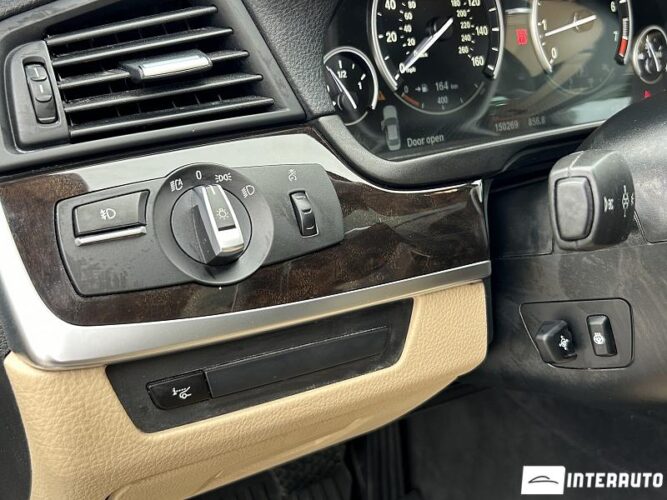 BMW 528 42 interauto-car