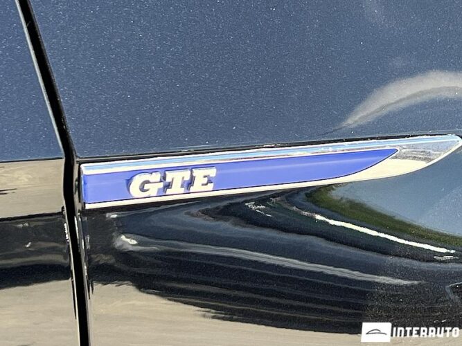 Volkswagen Passat GTE 33 interauto-car