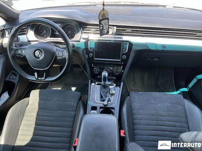 Volkswagen Passat GTE 35 interauto-car