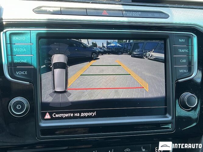 Volkswagen Passat GTE 41 interauto-car