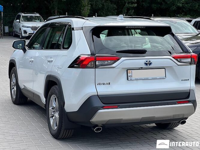 Toyota Rav-4 31 interauto-car