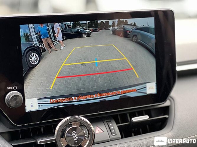 Toyota Rav-4 37 interauto-car