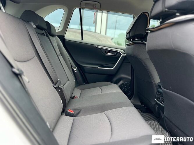 Toyota Rav-4 43 interauto-car