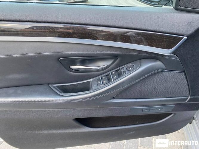 BMW 528 35 interauto-car