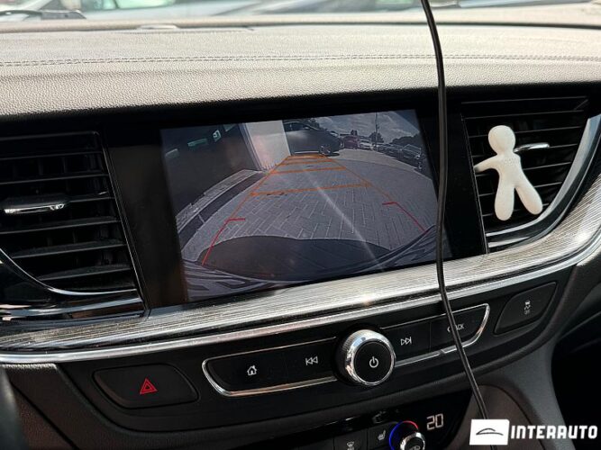 Opel Insignia 46 interauto-car