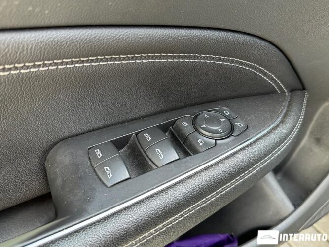 Opel Insignia 54 interauto-car