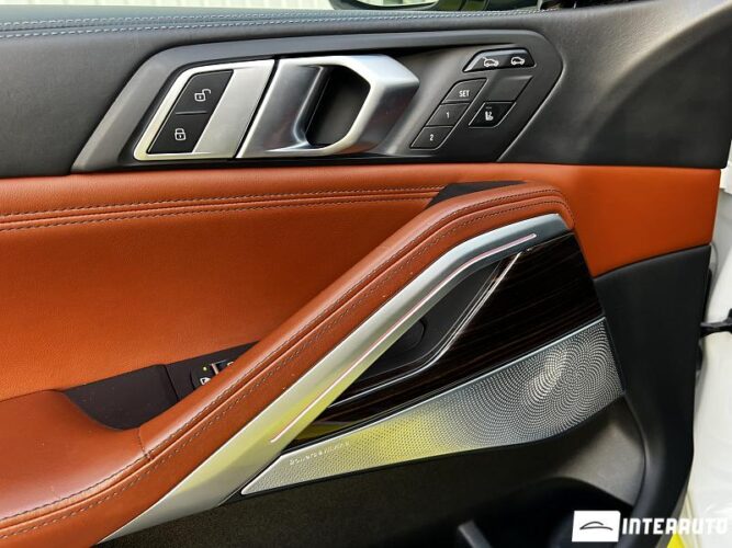 BMW X6 4.0i 43 interauto-car