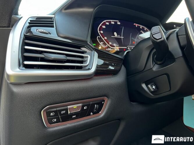 BMW X6 4.0i 45 interauto-car