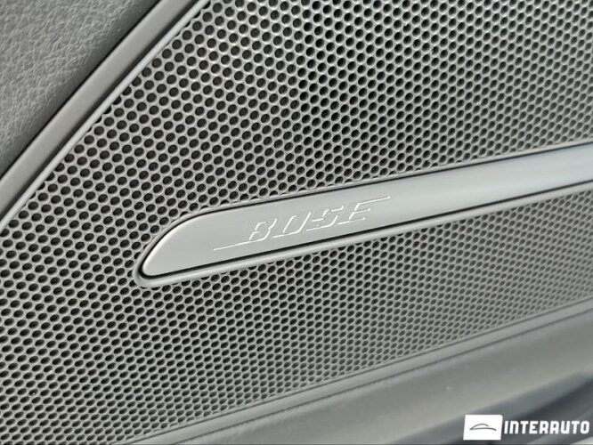 Audi A8 65 interauto-car