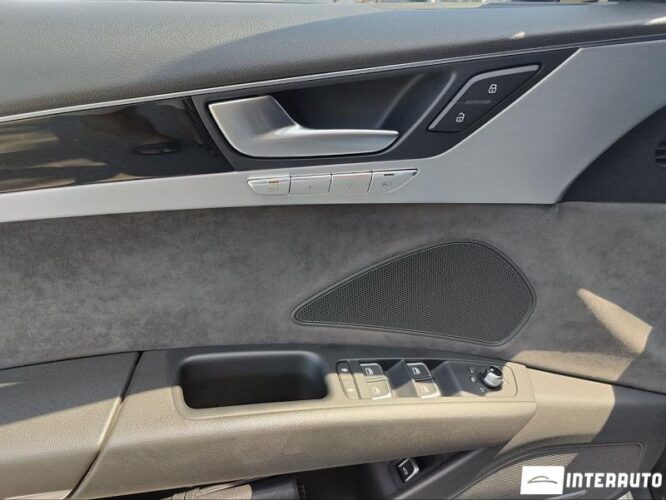 Audi A8 59 interauto-car