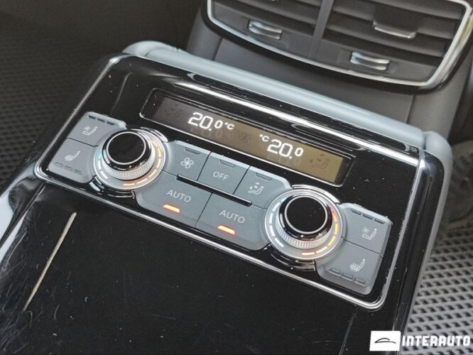 Audi A8 54 interauto-car