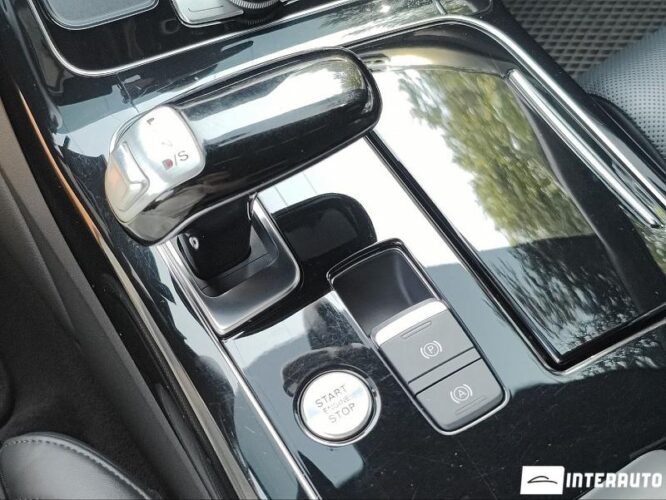 Audi A8 52 interauto-car